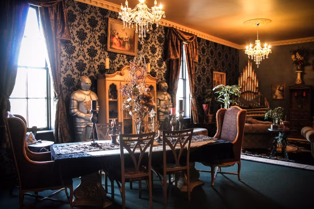 main parlor.jpg fit9002c600