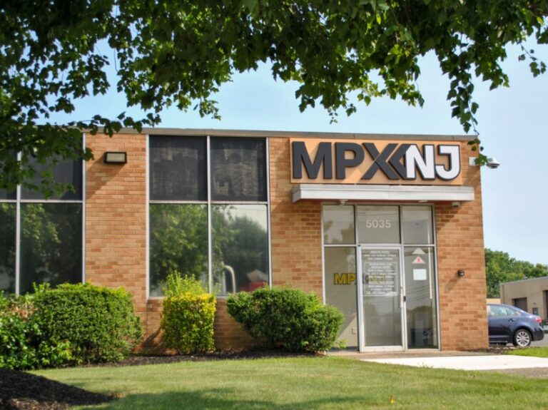 screenshot 1 768x575